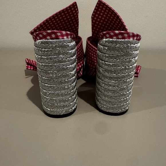 No. 21 Gingham Women's Heel - Picture 3 of 4